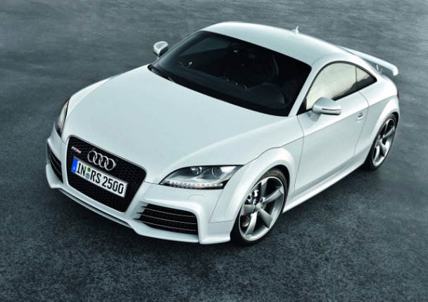 2012-audi-tt-rs-24