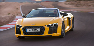 2016 Audi R8 Spyder V10 Front Angle